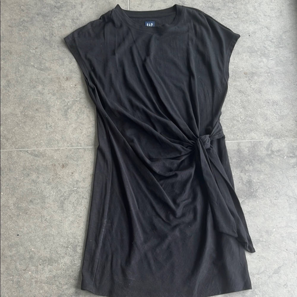 GAP Women's T-shirt dress w/knotted waistline detail. Size Small. NWT